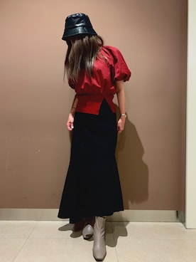 HIMIKO　大丸 東京店さんのコーディネート