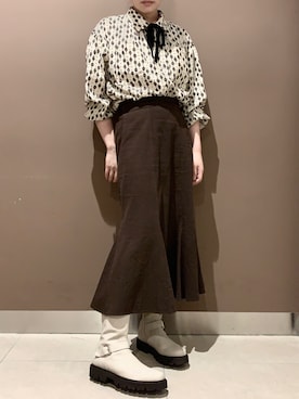 HIMIKO　大丸 東京店さんのコーディネート