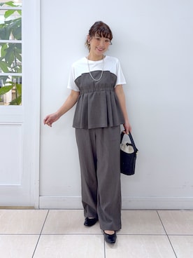 「Dessin（デッサン）の【セットアップ可/UVカット/洗える】ビスチェドッキングTシャツ（Tシャツ/カットソー、ブラウン系）」を使った、Osawaさん（レディース）の春コーディネート