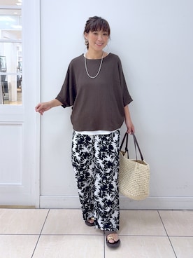 「Dessin（デッサン）のシュリンクジャージ カットソー（Tシャツ/カットソー、ブラウン系）」を使った、Osawaさん（レディース）の夏コーディネート
