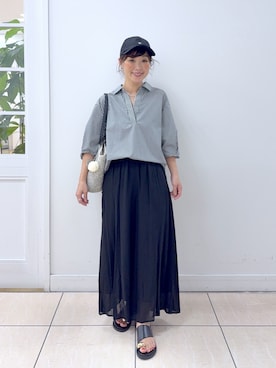 「Dessin（デッサン）の【洗える】スキッパーシャツブラウス（シャツ/ブラウス、ブラック系）」を使った、Osawaさん（レディース）の春コーディネート