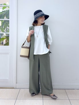 「Dessin（デッサン）の【360度可愛い・洗える】バックヘンリーカットソー5分袖（Tシャツ/カットソー、ホワイト系）」を使った、Osawaさん（レディース）の春コーディネート