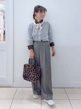 「アイテム（バンダナ/スカーフ、レッド系）」を使った、Osawaさん（レディース・157cm）の夏コーディネート
