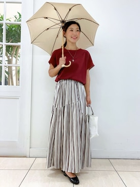 「アイテム（長傘、ホワイト系）」を使った、Osawaさん（レディース・156cm）の夏コーディネート