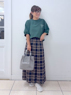 「Dessin（デッサン）のハーフスリーブロゴプルオーバー（Tシャツ/カットソー、グリーン系）」を使った、Osawaさん（レディース）の夏コーディネート
