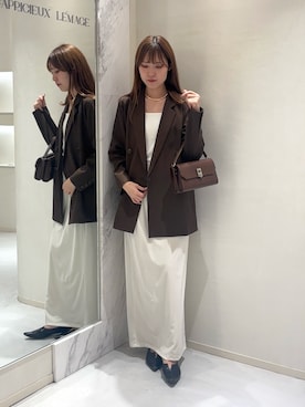 「CAPRICIEUX LE'MAGE（カプリシューレマージュ）の【低身長サイズあり】ベロアIラインスカート（スカート）」を使った、yu _lemageさん（レディース・167cm）の秋コーディネート