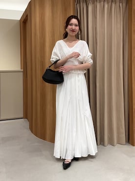 「CAPRICIEUX LE'MAGE（カプリシューレマージュ）のウエストマークVネックブラウス（シャツ/ブラウス、ホワイト系）」を使った、yu _lemageさん（レディース・167cm）の春コーディネート