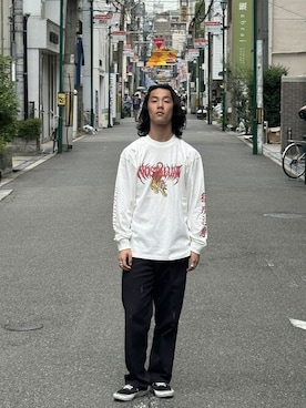 「NOSTALVIA（ノスタルヴィア）の【阪神タイガース90周年 × NOSTALVIA（ノスタルヴィア）】Raging Tigers / レイジングタイガース ロンT（Tシャツ/カットソー、ホワイト系）」を使った、NOSTALVIAさん（メンズ・180cm）の夏コーディネート
