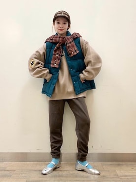 「低身長」｜「アイテム（ダウンベスト）」を使った、Rightonさん（レディース・155cm）の冬コーディネート