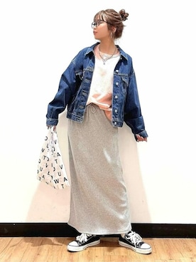 「イエベ」｜「アイテム（デニムジャケット）」を使った、Rightonさん（レディース・157cm）の春コーディネート