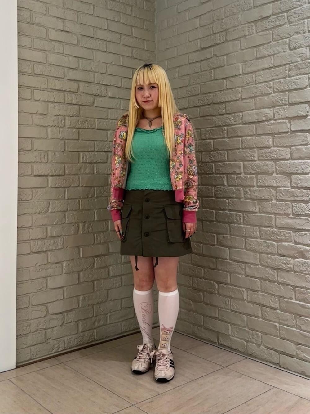 ヒステリックグラマー FIRE BEAR DREAM柄 ショート丈パーカー HYSTERIC GLAMOUR（ヒステリックグラマー）の「FIRE BEAR DREAM