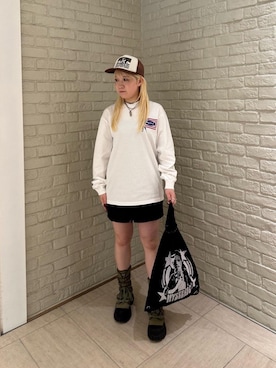 HYSTERIC GLAMOURのキャップ（ブラウン系）を使った人気ファッション