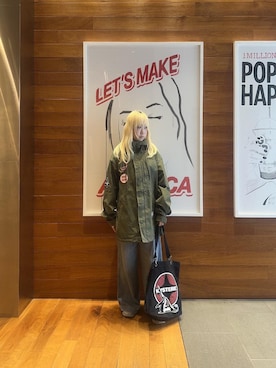 「HYSTERIC GLAMOUR（ヒステリックグラマー）のデニムワイドパンツ（デニムパンツ、ブルー系）」を使った、shi0ri68さん（レディース）の秋コーディネート