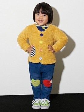 「baby cheer（ベイビーチアー）のアイテム」を使った、kladskap　クレードスコープさん（キッズ・91cm）の冬コーディネート