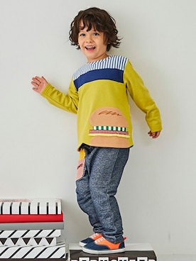 「baby cheer（ベイビーチアー）のアイテム」を使った、kladskap　クレードスコープさん（キッズ・106cm）の秋コーディネート