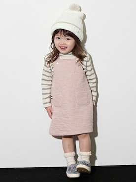 「Sophie la girafe（ソフィーラジラフ）のアイテム（トップス）」を使った、kladskap　クレードスコープさん（キッズ・86cm）の冬コーディネート