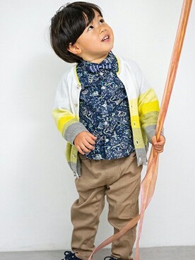 「sense of wonder（センスオブワンダー）のアイテム（トップス）」を使った、kladskap　クレードスコープさん（キッズ・87cm）の春コーディネート