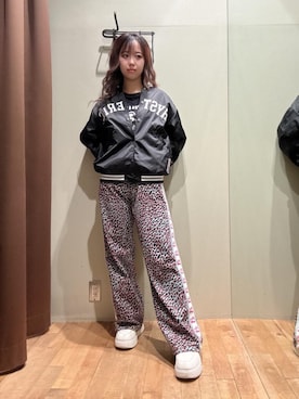 「アイテム（スタジャン）」を使った、hzktoさん（レディース・161cm）の夏コーディネート