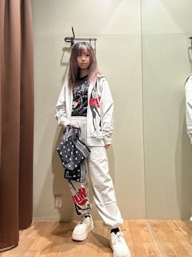 「アイテム（エコバッグ/サブバッグ）」を使った、hzktoさん（レディース・161cm）の秋コーディネート