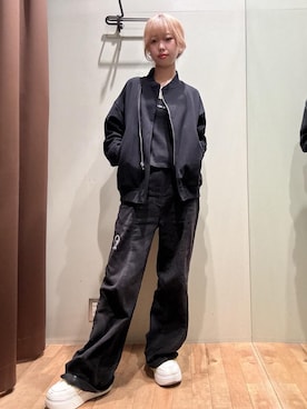 「アイテム（その他アウター、ブラック系）」を使った、hzktoさん（レディース・161cm）の秋コーディネート