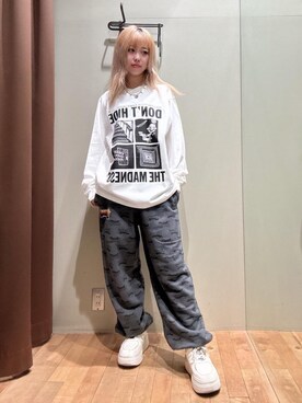 「HYSTERIC GLAMOUR（ヒステリックグラマー）のBAD ASS LOGO柄 スウェットパンツ（その他パンツ）」を使った、hzktoさん（レディース・161cm）の秋コーディネート