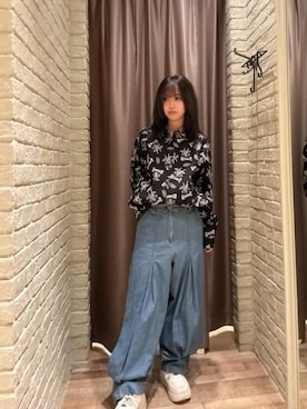 「HYSTERIC GLAMOUR（ヒステリックグラマー）のBAD ASS WHISKY柄 フラットカラーシャツ（シャツ/ブラウス、ブラック系）」を使った、hzktoさん（レディース）の春コーディネート
