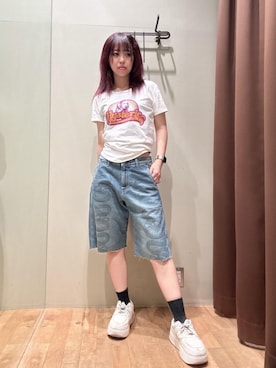 「HYSTERIC GLAMOUR（ヒステリックグラマー）のLIVING IN THE RAINBOW Tシャツ（Tシャツ/カットソー、ホワイト系）」を使った、hzktoさん（レディース）の夏コーディネート