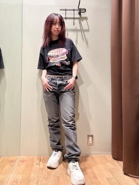 「HYSTERIC GLAMOUR（ヒステリックグラマー）のHYS SP加工 スリムストレートデニムパンツ（デニムパンツ、ブラック系）」を使った、hzktoさん（レディース）の夏コーディネート