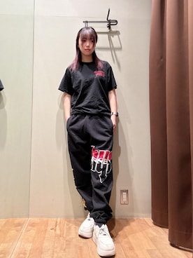 「HYSTERIC GLAMOUR（ヒステリックグラマー）のHYS FLARE LOGO スウェットパンツ（スウェットパンツ、ブラック系）」を使った、hzktoさん（レディース）の夏コーディネート