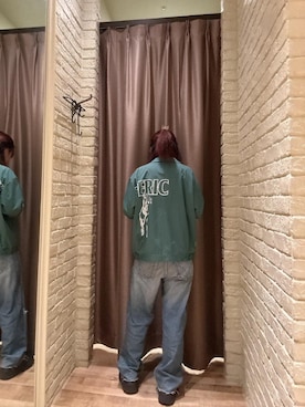 「HYSTERIC GLAMOUR（ヒステリックグラマー）のRESIZE加工 デニムストレートパンツ（デニムパンツ、ブルー系）」を使った、hzktoさん（レディース）の秋コーディネート