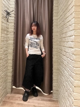 「HYSTERIC GLAMOUR（ヒステリックグラマー）のTYPEWRITER LOGO Tシャツ（Tシャツ/カットソー、ホワイト系）」を使った、hzktoさん（レディース）の秋コーディネート