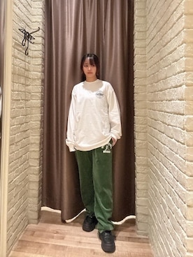 「HYSTERIC GLAMOUR（ヒステリックグラマー）のSPEAK NO EVIL スウェットパンツ（スウェットパンツ、グリーン系）」を使った、hzktoさん（レディース）の秋コーディネート