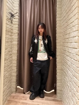 「HYSTERIC GLAMOUR（ヒステリックグラマー）のLIGHTNING DRAGON刺繍 スカジャン（スカジャン、ブラック系）」を使った、hzktoさん（レディース）の秋コーディネート