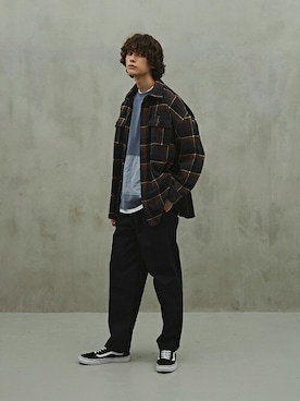 「アイテム（Tシャツ/カットソー）」を使った、Revo.さん（メンズ・186cm）の冬コーディネート