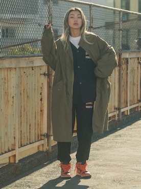 「THE HITSS（ヒッツ）のアイテム（モッズコート）」を使った、Revo.さん（メンズ・170cm）の春コーディネート