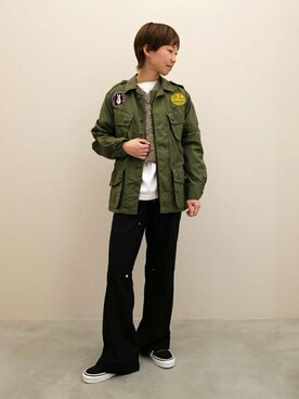 「unfil」｜「アイテム（ミリタリージャケット）」を使った、Bshopスタッフさん（レディース・157cm）の春コーディネート