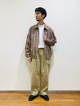 「EDWIN（エドウィン）のアイテム（チノパンツ）」を使った、Bshopスタッフさん（メンズ・173cm）の夏コーディネート