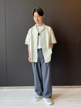 「orslow」｜「アイテム（スラックス）」を使った、Bshopスタッフさん（メンズ・167cm）の夏コーディネート