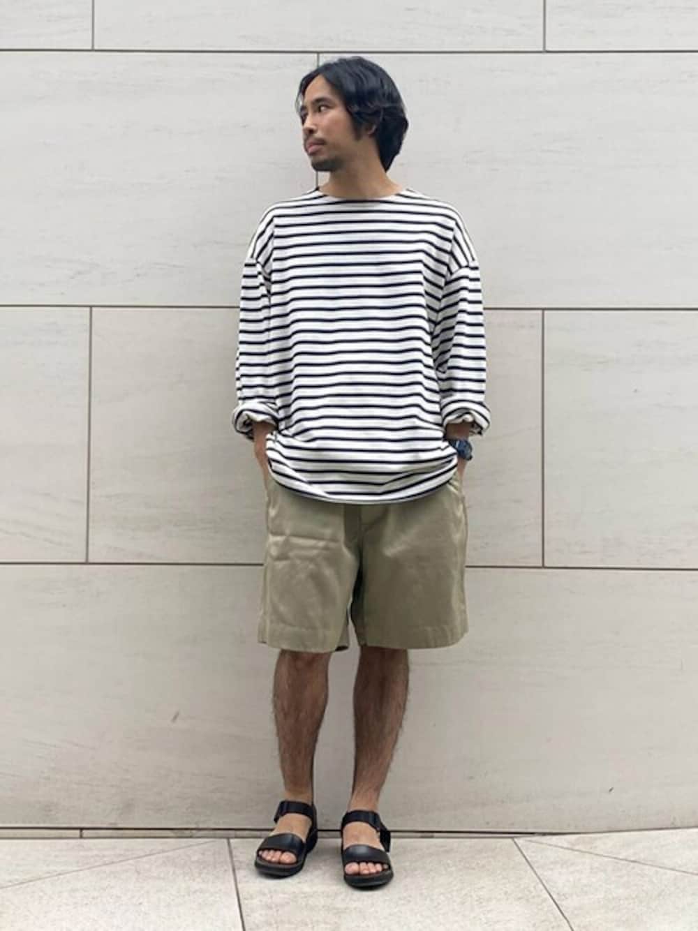 「Tシャツ、別注、orcival、ショーツ、ボーダートップス、リラックススタイル、バスクシャツ、J&M DAVIDSON、BUZZ RICKSON'S」｜「ORCIVALのORCIVAL | コットンロード ルーズTシャツ MEN（Tシャツ/カットソー、ホワイト系）」を使った、Bshopスタッフさん（メンズ・168cm）の秋コーディネートの1枚目の写真