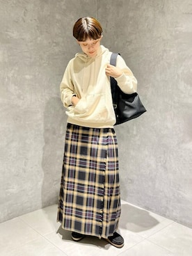 「アイテム（パーカー）」を使った、Bshopスタッフさん（レディース・156cm）の秋コーディネート