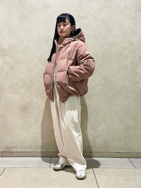「アイテム（ダウンジャケット/コート、ピンク系）」を使った、Bshopスタッフさん（レディース・155cm）の冬コーディネート