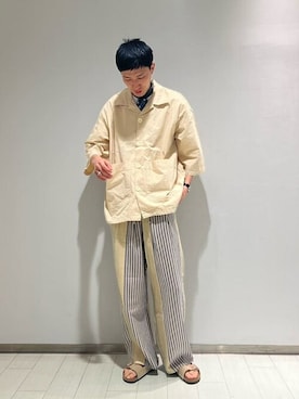 「レザーサンダル」｜「アイテム（財布/小物）」を使った、Bshopスタッフさん（メンズ・182cm）の春コーディネート