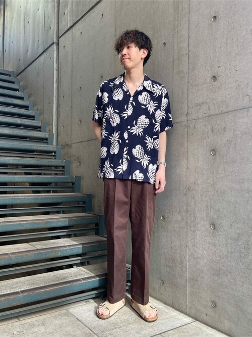 Bshop ��q�ʐ�XBshop�X�^�b�t����́u�i�b�j�v���g�����R�[�f�B�l�[�g