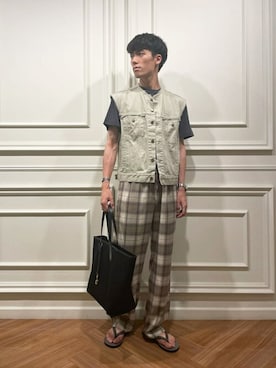 「AURALEE」｜Bshopスタッフさん（メンズ・177cm）の夏コーディネート