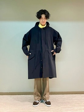「フードコート」｜「アイテム（スラックス）」を使った、Bshopスタッフさん（メンズ・177cm）の秋コーディネート