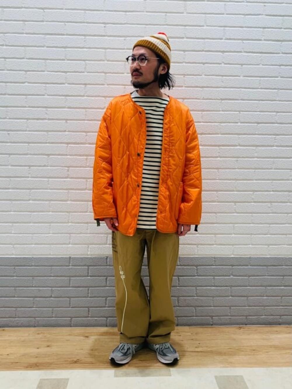 ジョーゴードン/スコットランド製/ボンボン付き/ウールニットキャップ/ネイビー Jo Gordon（ジョーゴードン）の「Jo Gordon | ウール ポンポン