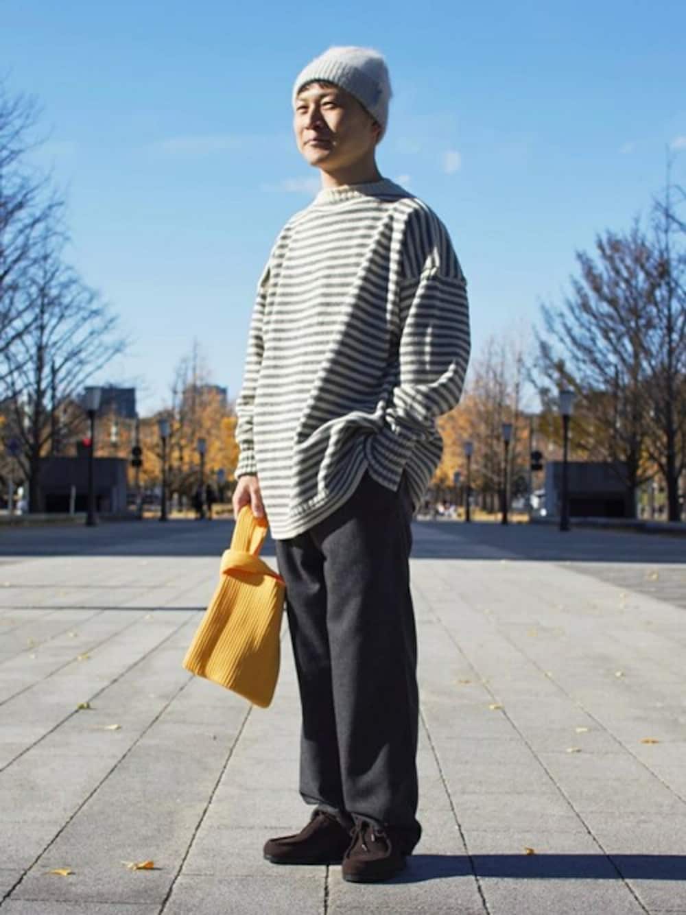 「ニット、ボーダー、セーター、ウール、冬コーデ、orcival、イージーパンツ、モヘヤニット、Le Tricoteur、Morris & Sons」｜「Le TricoteurのLe Tricoteur | トラディショナル ウールガンジーセーター ビッグサイズ UNISEX（ニット/セーター、グレー系）」を使った、Bshopスタッフさん（メンズ・163cm）の冬コーディネートの1枚目の写真