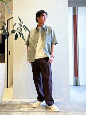 「COLUMN（コラム）のアイテム（トップス）」を使った、ESTNATION MENSさん（メンズ・178cm）の春コーディネート