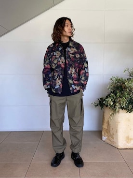 「デザイントップス」｜「アイテム（ブルゾン）」を使った、ESTNATION MENSさん（メンズ・180cm）の春コーディネート