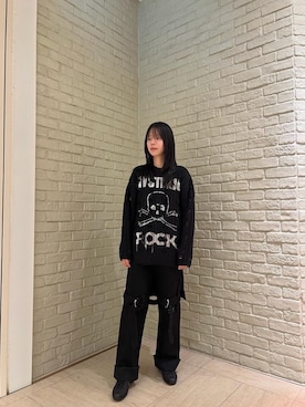 「ロック」｜「アイテム（トップス）」を使った、ゆうかさん（レディース・164cm）の秋コーディネート